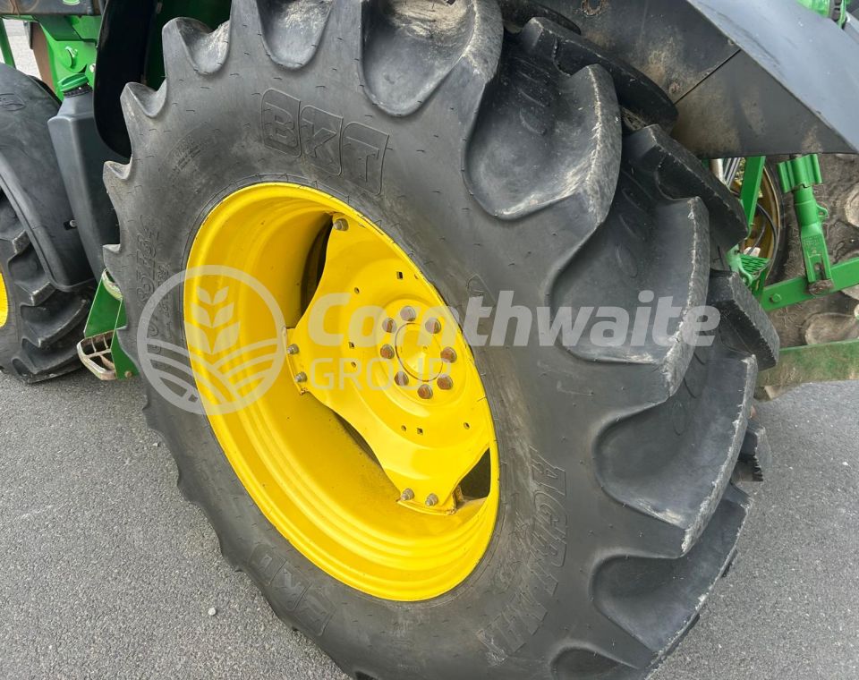 John Deere 5100R