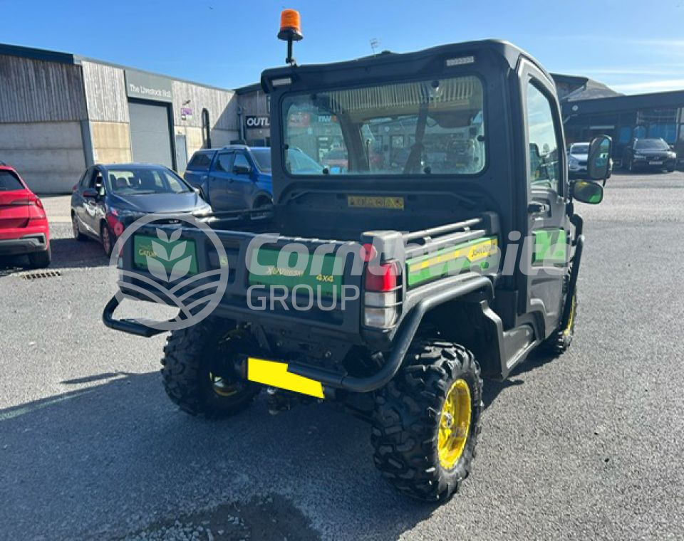 John Deere 865M
