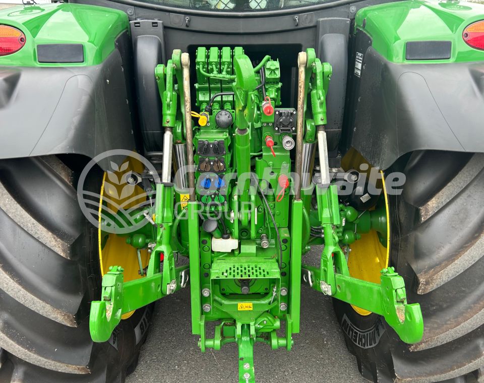 John Deere 6R 130