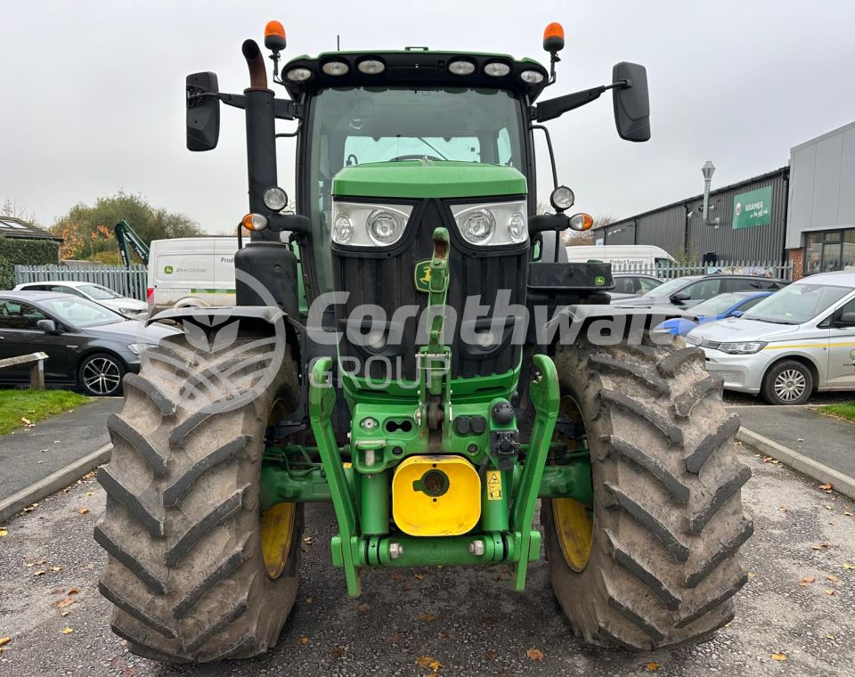John Deere 6R 195