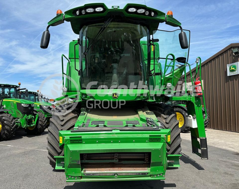 John Deere T560i