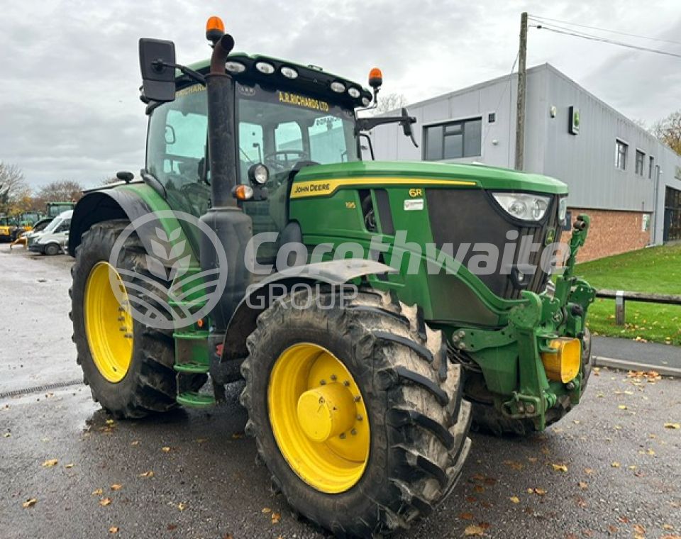 John Deere 6R 195