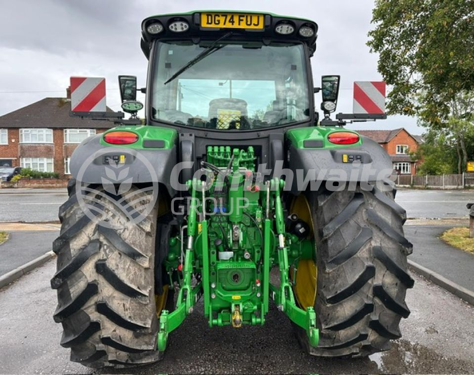 John Deere 6R155    