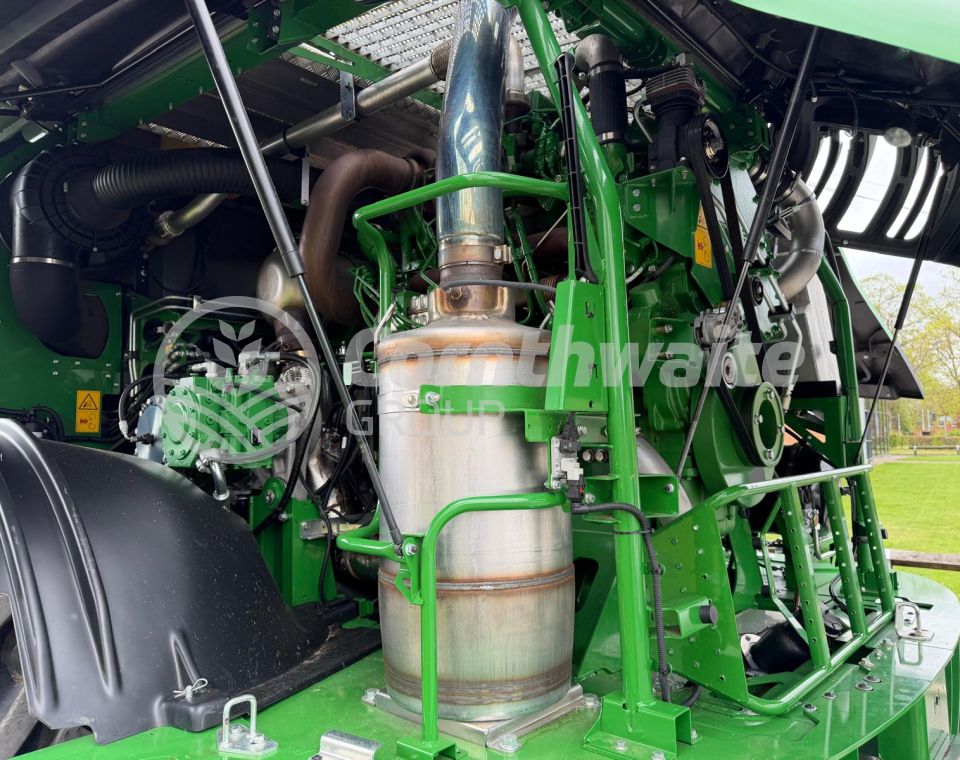 John Deere 8600i