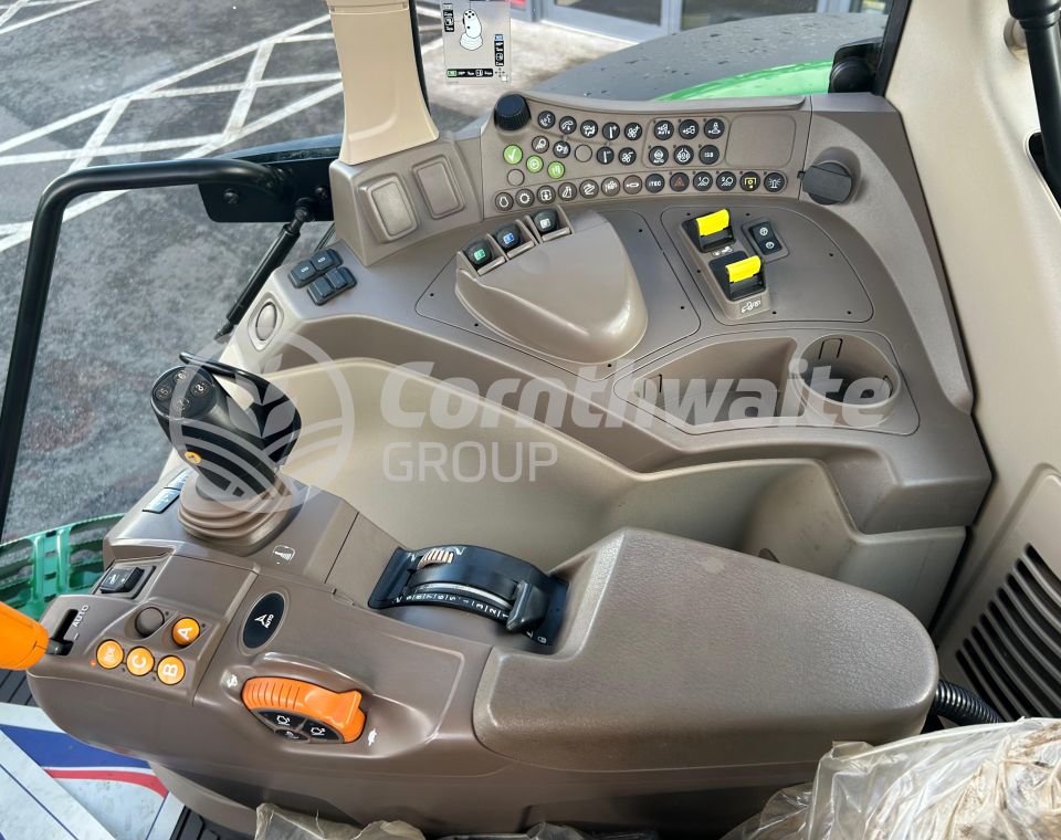 John Deere 6155M