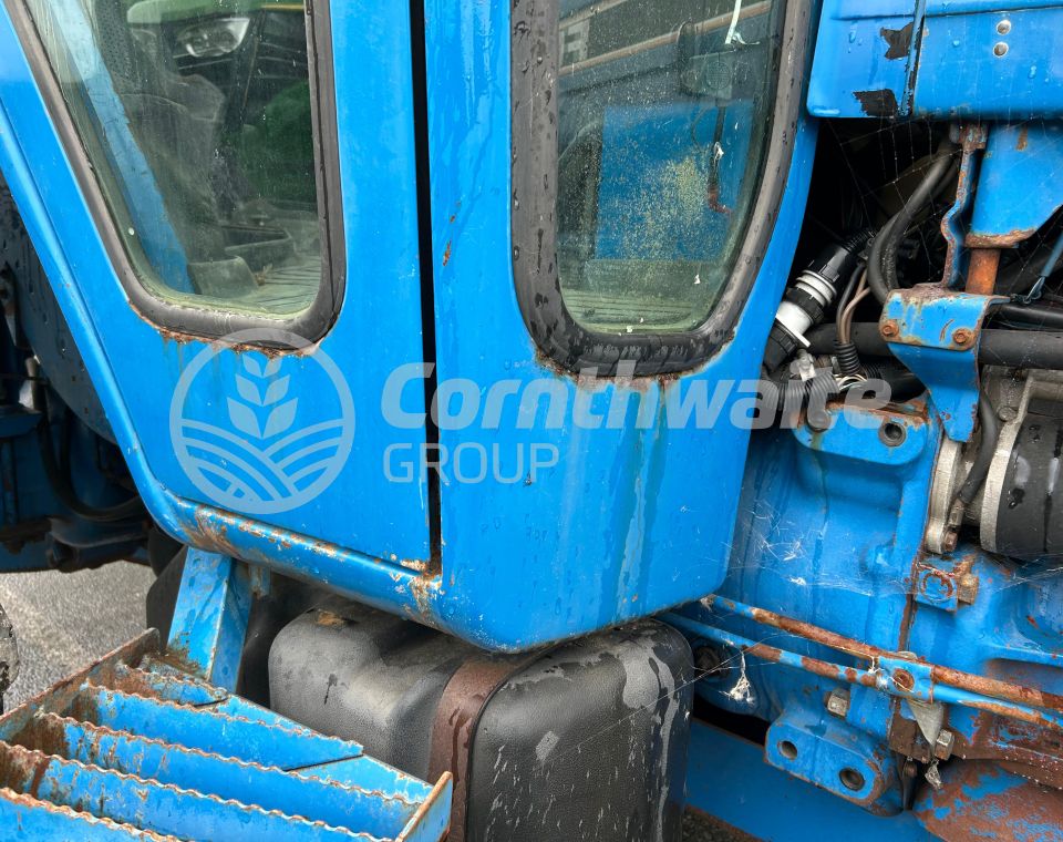 Ford 7810