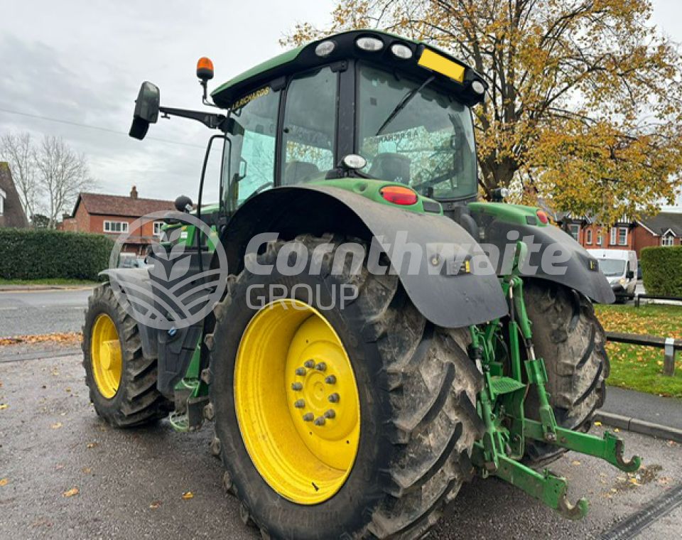 John Deere 6R 195