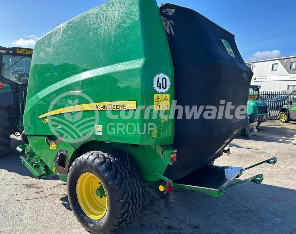 John Deere 960