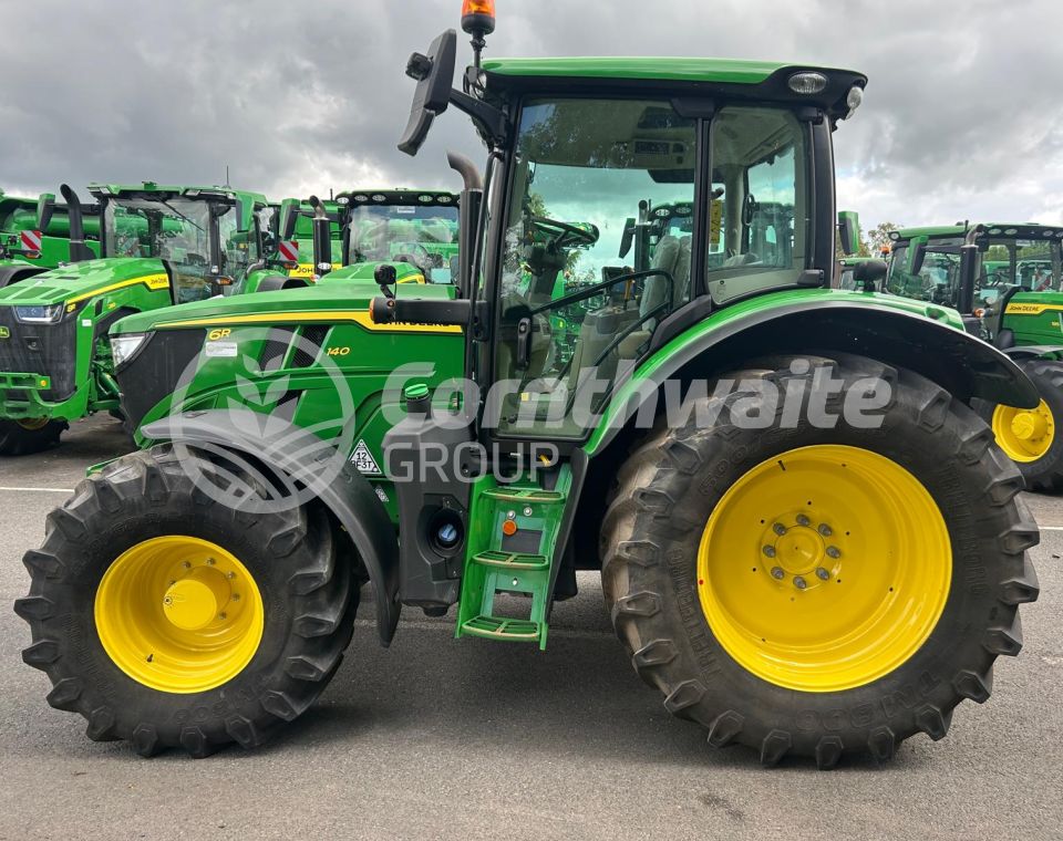 John Deere 6R 140