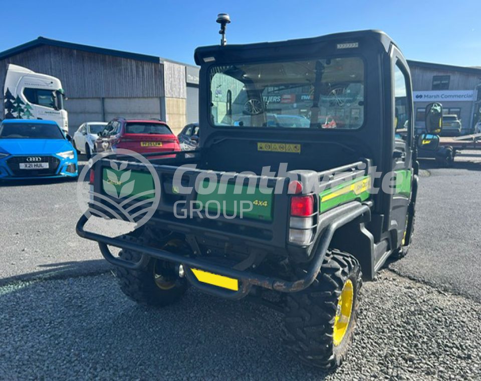 John Deere 865M
