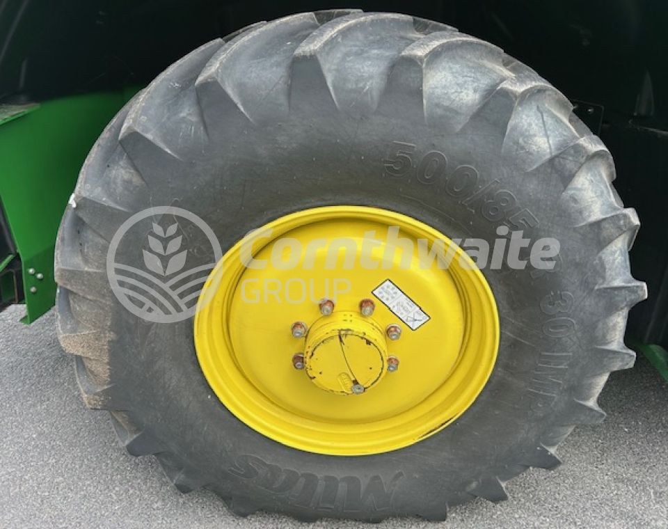 John Deere 8500