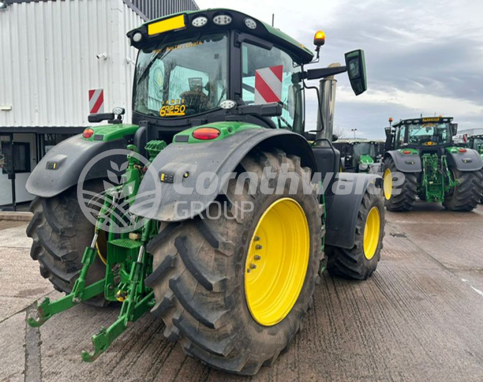 John Deere 6R 250