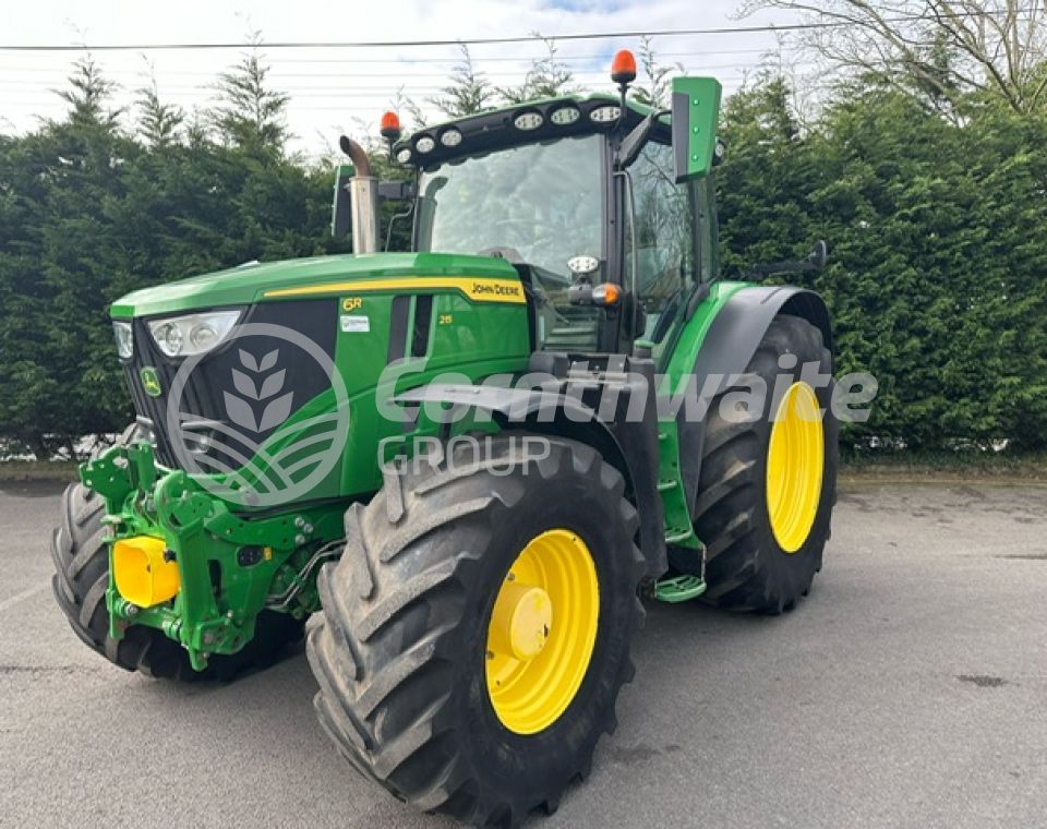 John Deere 6R 215