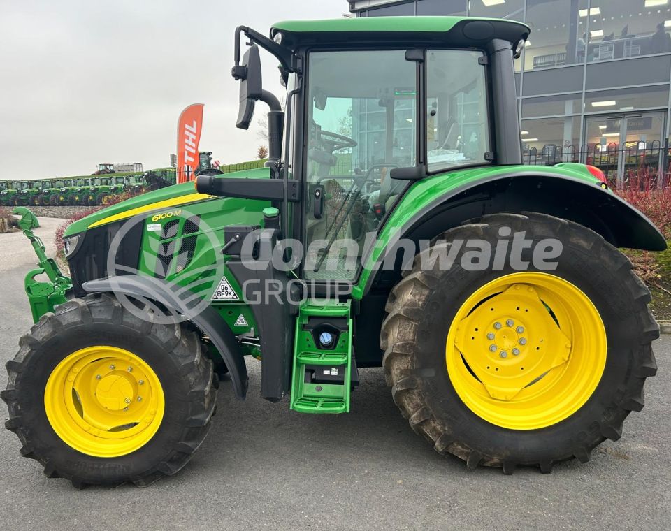 John Deere 6100M