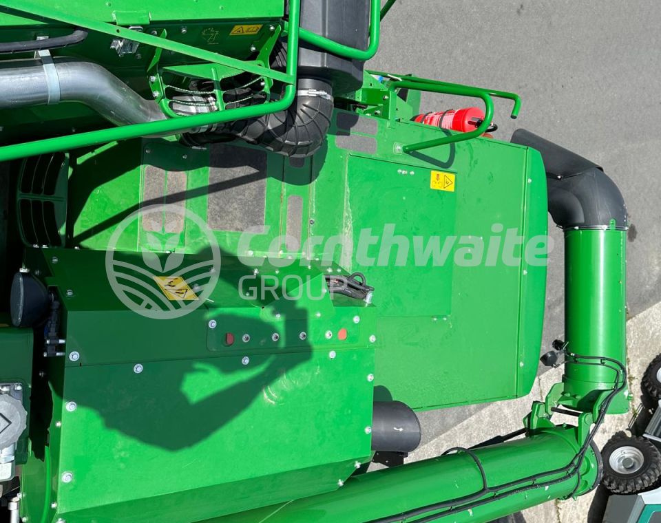 John Deere T560i