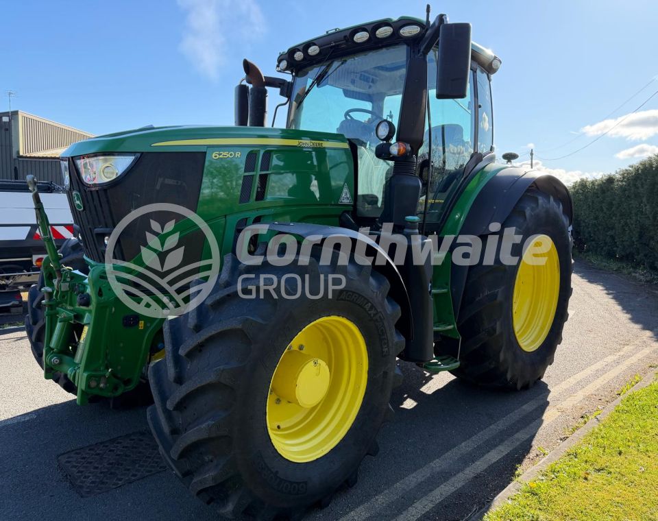 John Deere 6250R