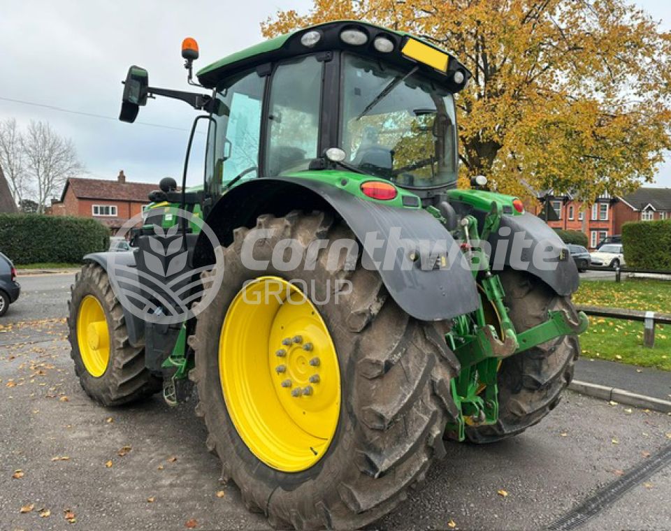 John Deere 6R 195
