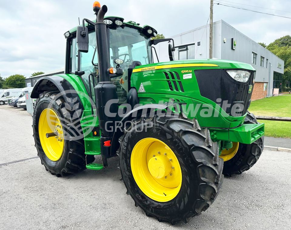 John Deere 6195M