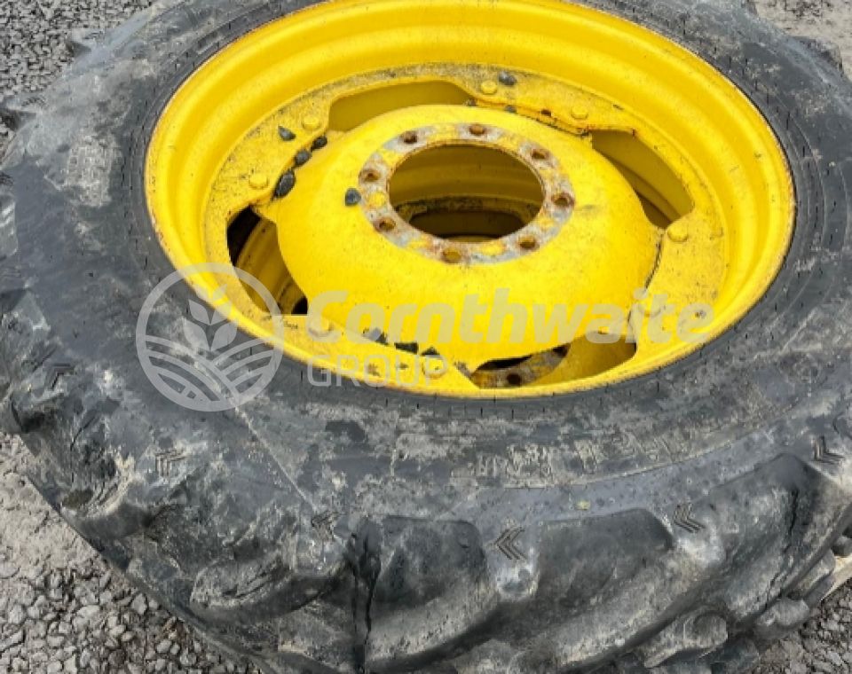 John Deere Adjustable Row Crop Wheels Alliance 13.6R48 with 12.4R32 Fronts