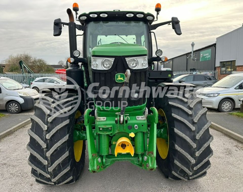 John Deere 6R 195