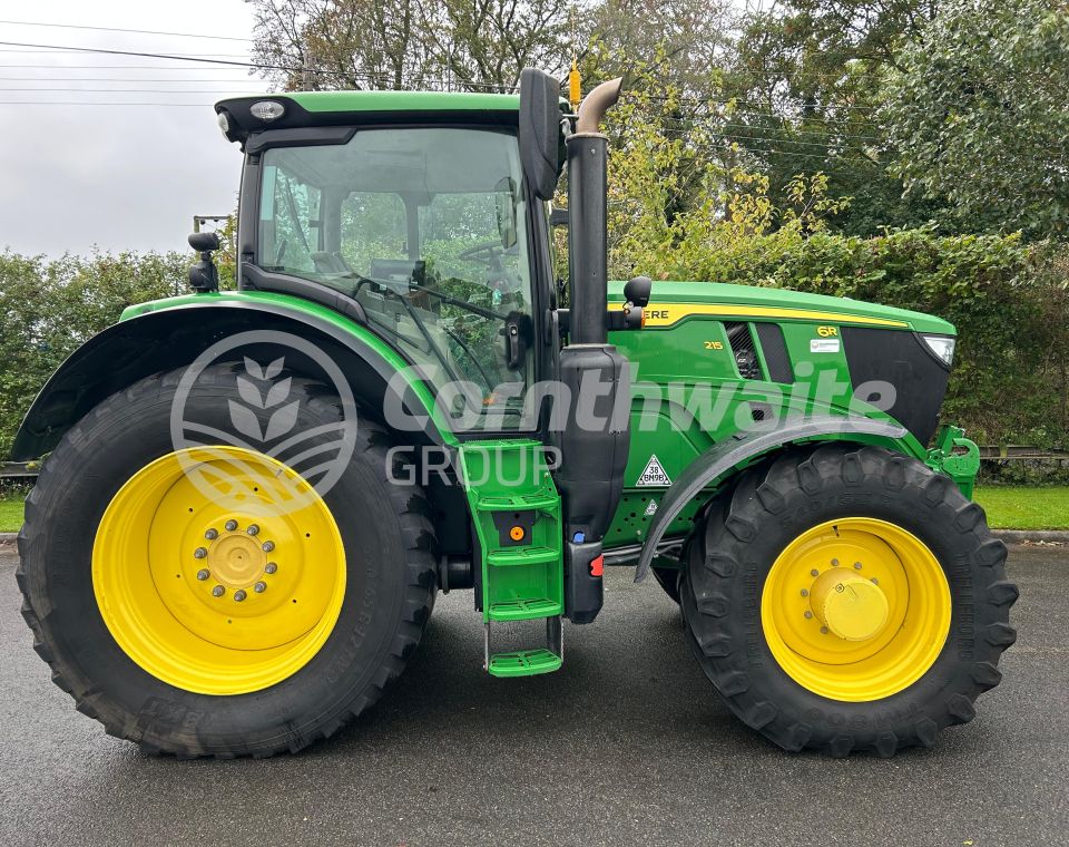 John Deere 6R 215