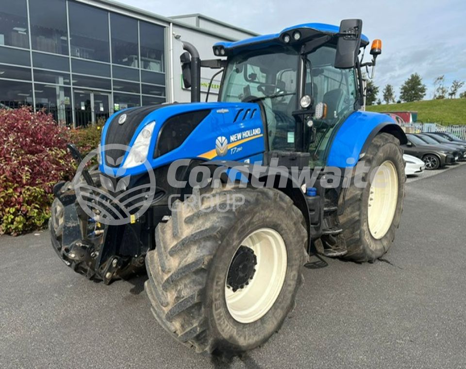 New Holland T7 260
