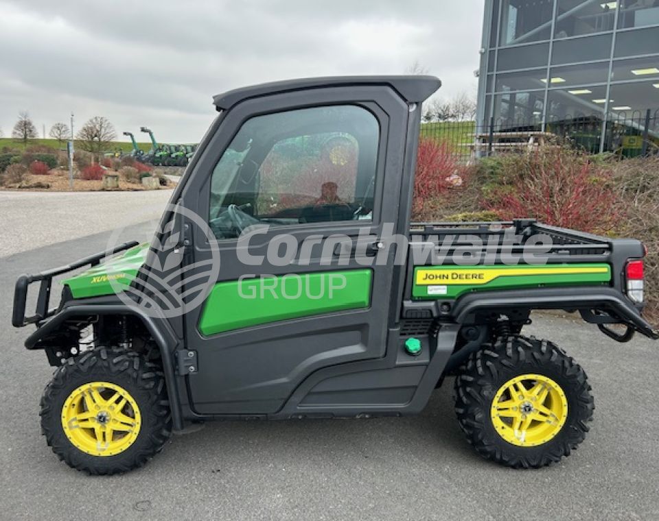 John Deere 865M