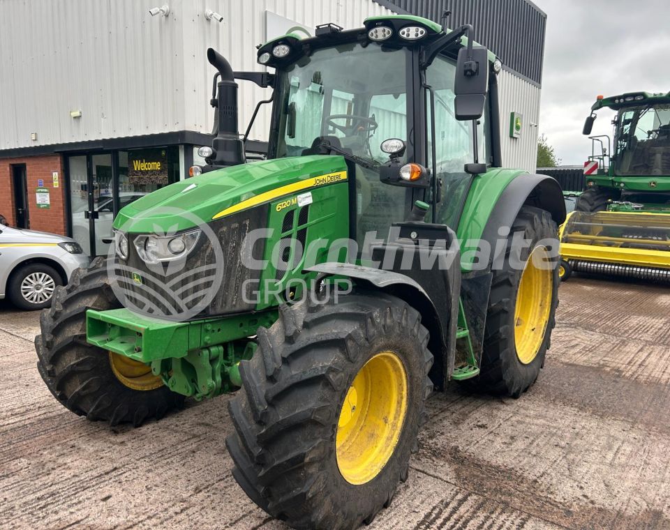 John Deere 6120M