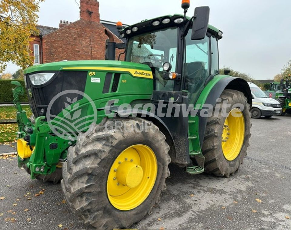 John Deere 6R 195