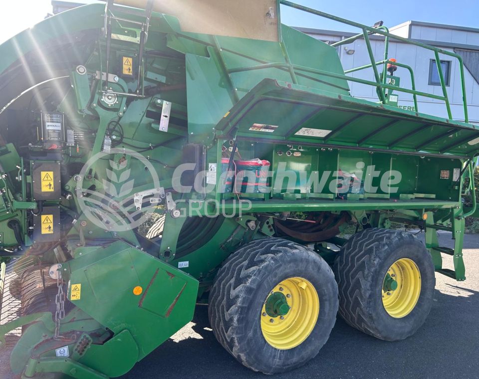 John Deere L1533
