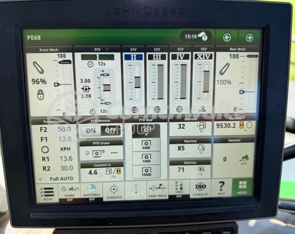 John Deere 6215R