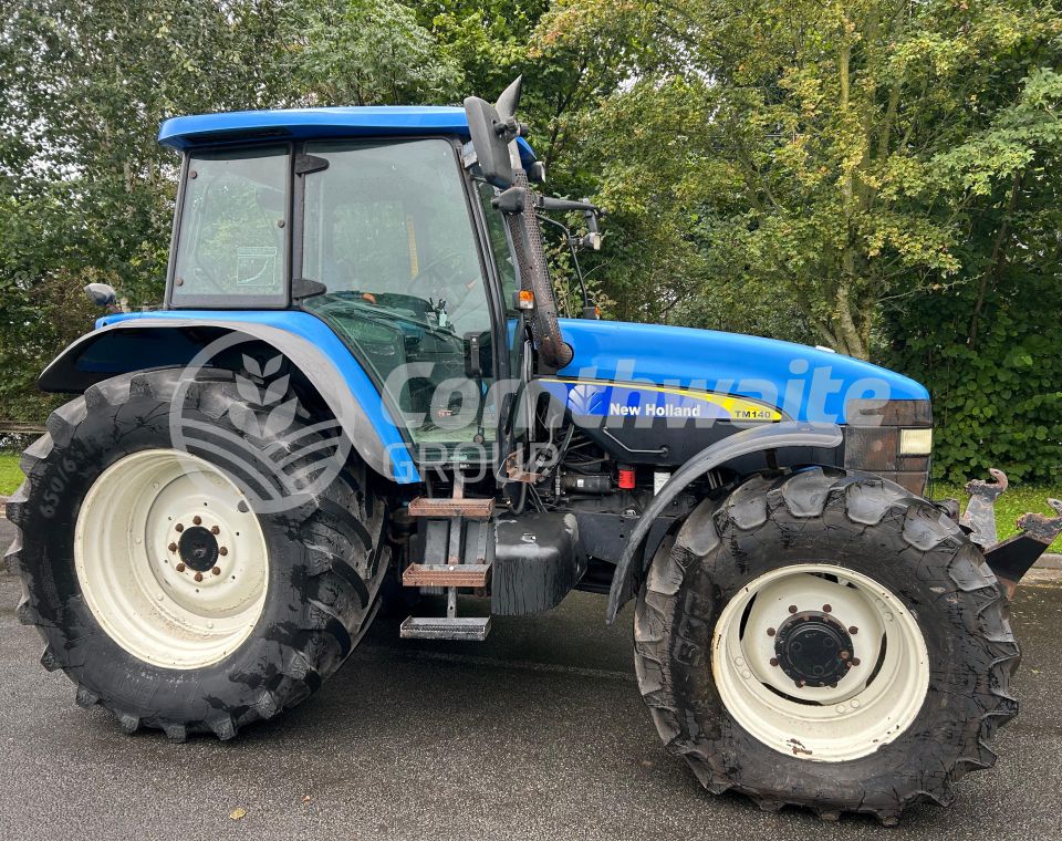 New Holland TM140